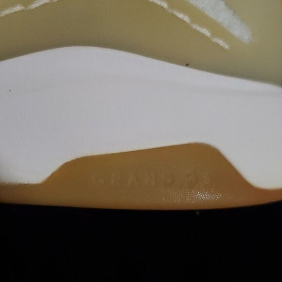 Cole Haan Zero Grand All Day Trainer in White & Beige Size 9 - Picture 5 of 13